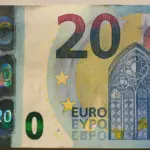 20 € falsi: come riconoscerli dalle caratteristiche di sicurezza
